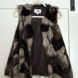 Jack by BB Dakota lightly worn vest size small